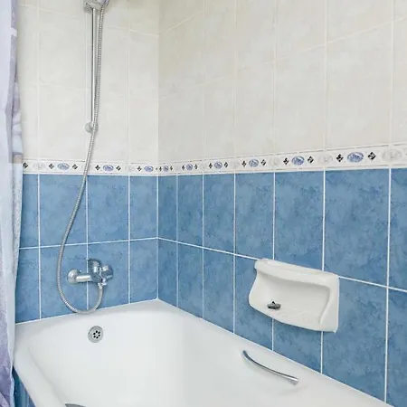 Hermes Gardens 2 Bedroom Sea View Flat In *