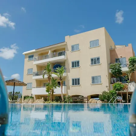 Hermes Gardens 2 Bedroom Sea View Flat In Daire