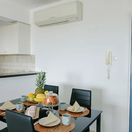 Hermes Gardens 2 Bedroom Sea View Flat In Apartman *