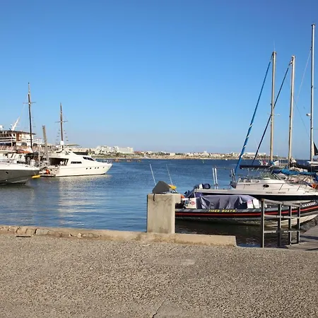 Apartment Hermes Gardens 2 Bedroom Sea View Flat In