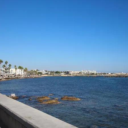 Hermes Gardens 2 Bedroom Sea View Flat In